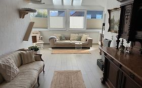 Spacy 3 Bedroom Plus Sleeping Couch Apartment Work&Travel Close To Heidelberg